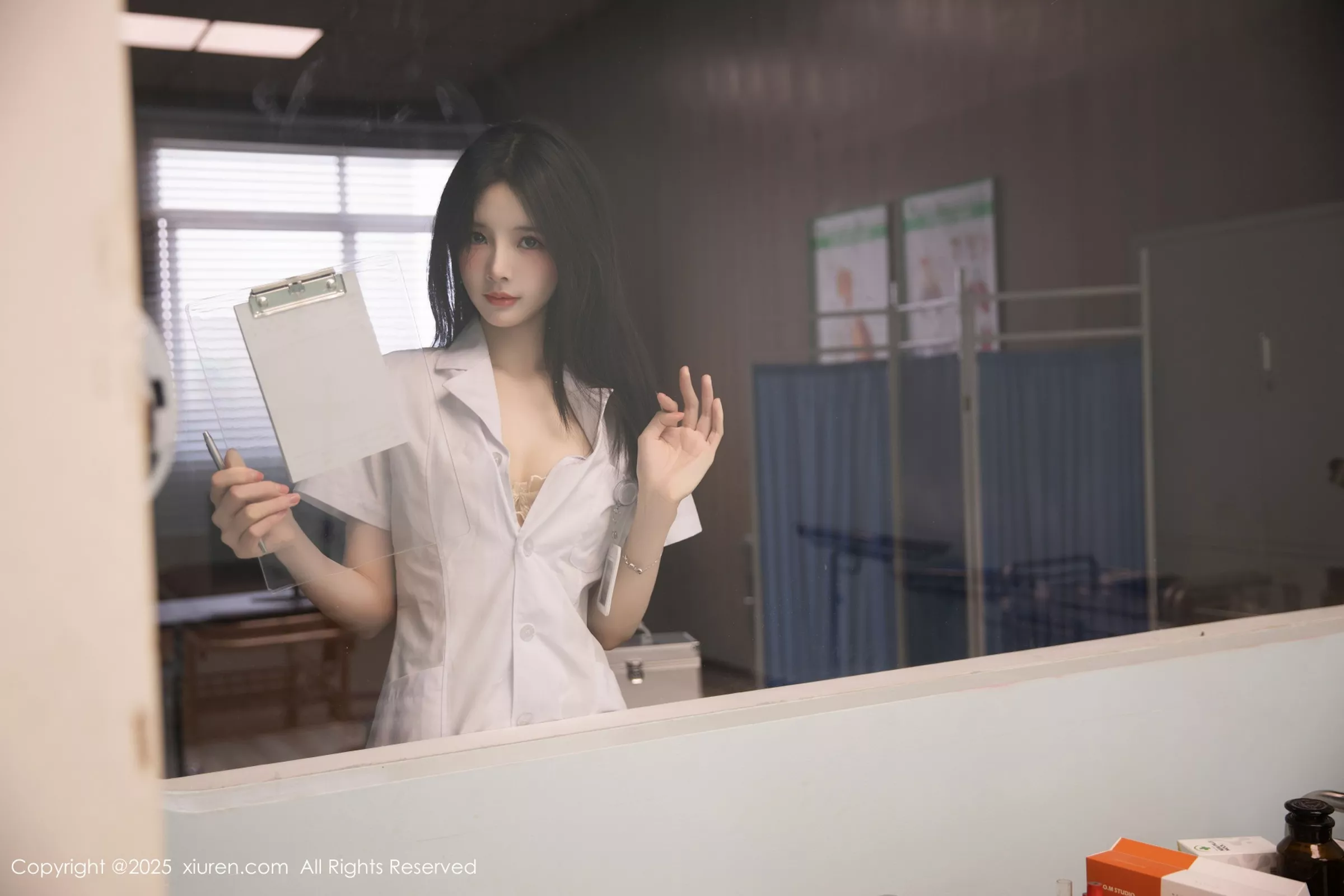 Carina Lee Carina布丁 [XiuRen]高清写真图 2025.04.24 No.10190 布丁wow 白色护士第50张图片