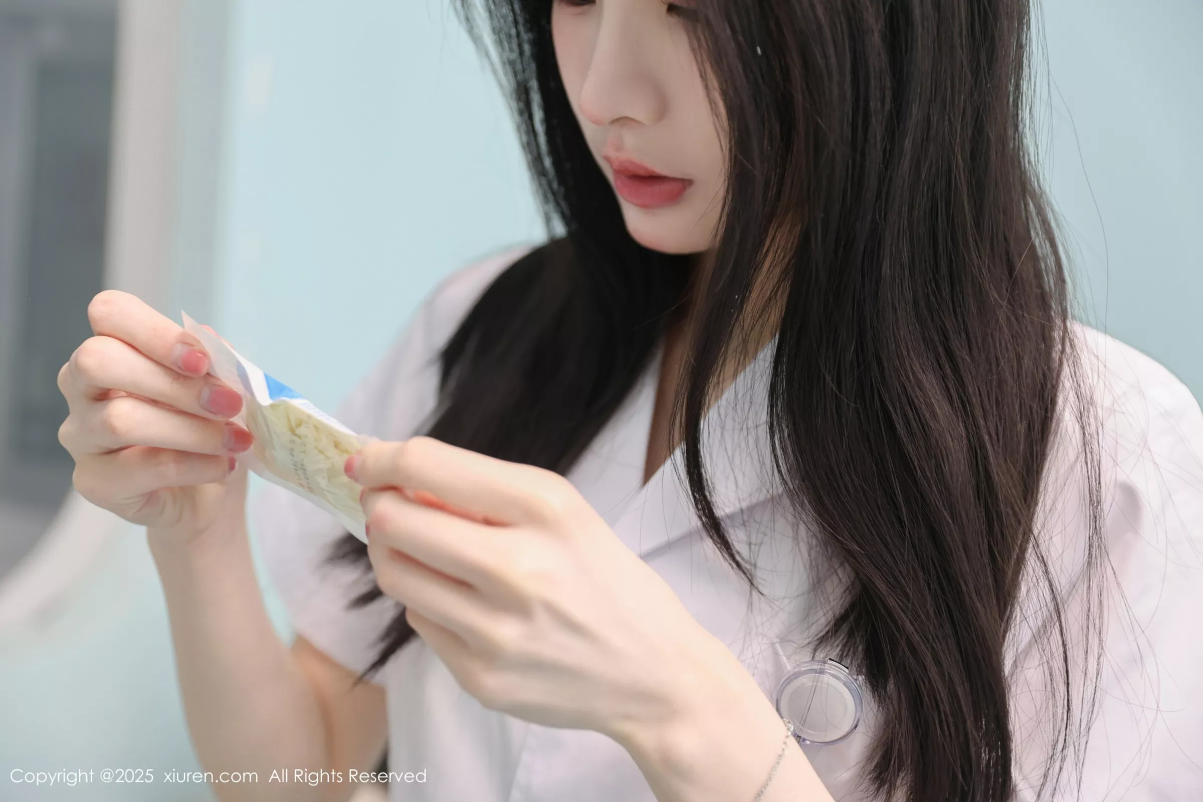 Carina Lee Carina布丁 [XiuRen]高清写真图 2025.04.24 No.10190 布丁wow 白色护士第57张图片