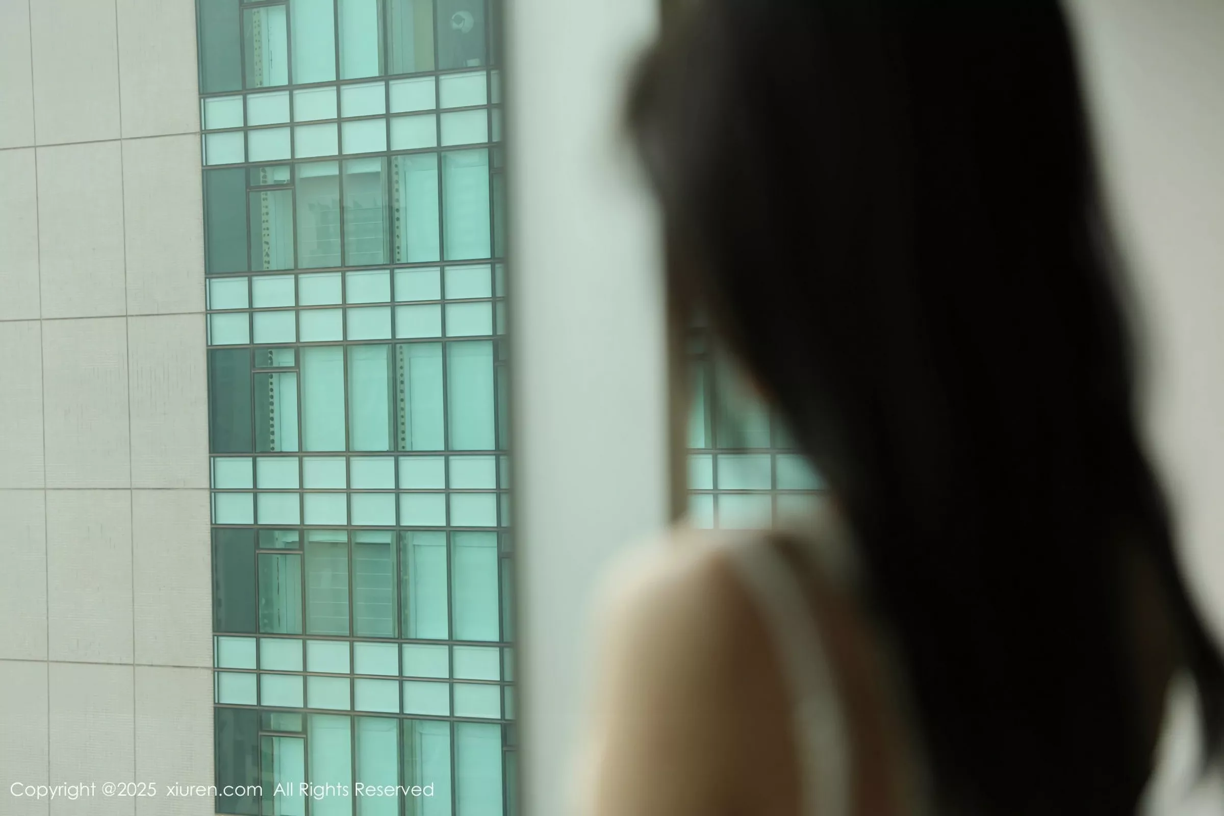 Carina Lee Carina布丁 [XiuRen]高清写真图 2025.04.30 No.10226 布丁wow 肉色丝袜第16张图片