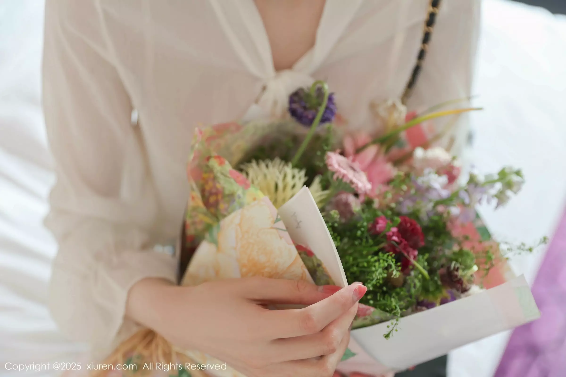 Carina Lee Carina布丁 [XiuRen]高清写真图 2025.05.23 No.10319 布丁wow 魅惑黑丝第8张图片