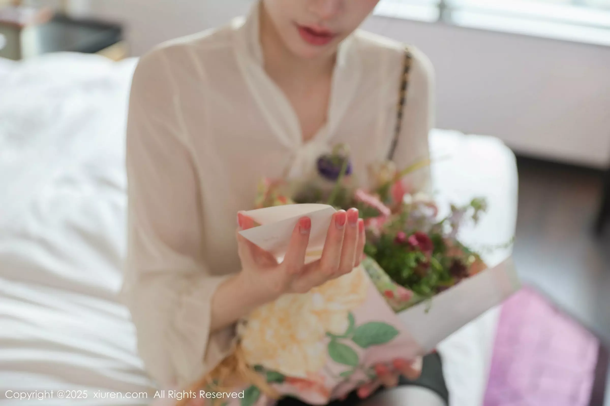 Carina Lee Carina布丁 [XiuRen]高清写真图 2025.05.23 No.10319 布丁wow 魅惑黑丝第9张图片