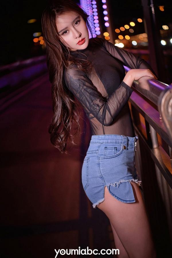 爱丽莎Lisa 爱丽莎  尤蜜YouMi女神爱丽莎《欲望都市人妻》高清写真，大尺度私房诱惑，完美身材配上纹身更显成熟妩媚风情第7张图片