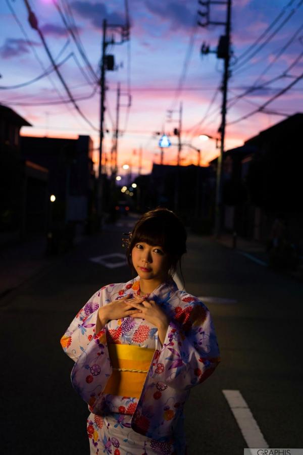 羽咲みはる 羽咲美晴  Graphis_羽咲みはる Miharu Usa 私房居家大尺度写真集，花裙女神尽显极致曲线诱惑第17张图片