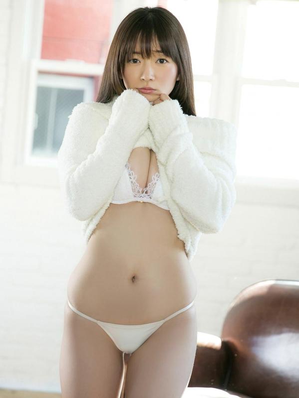 園都 园都  Sabra Strictly Girl 园都私房写真：清纯甜美与诱惑曲线的居家碰撞，白色内衣的纯净性感第23张图片