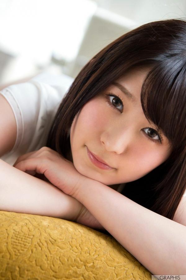 飛鳥りん 飞鸟铃  Graphis_飞鸟铃『Sunny Place』最新私房写真，童颜巨乳演绎清纯与性感诱惑，室内居家摄影风格第5张图片