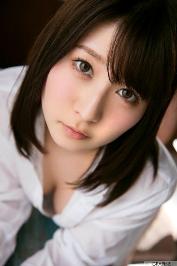 飛鳥りん 飞鸟铃  Graphis_飞鸟铃『Sunny Place』最新私房写真，童颜巨乳演绎清纯与性感诱惑，室内居家摄影风格第16张图片