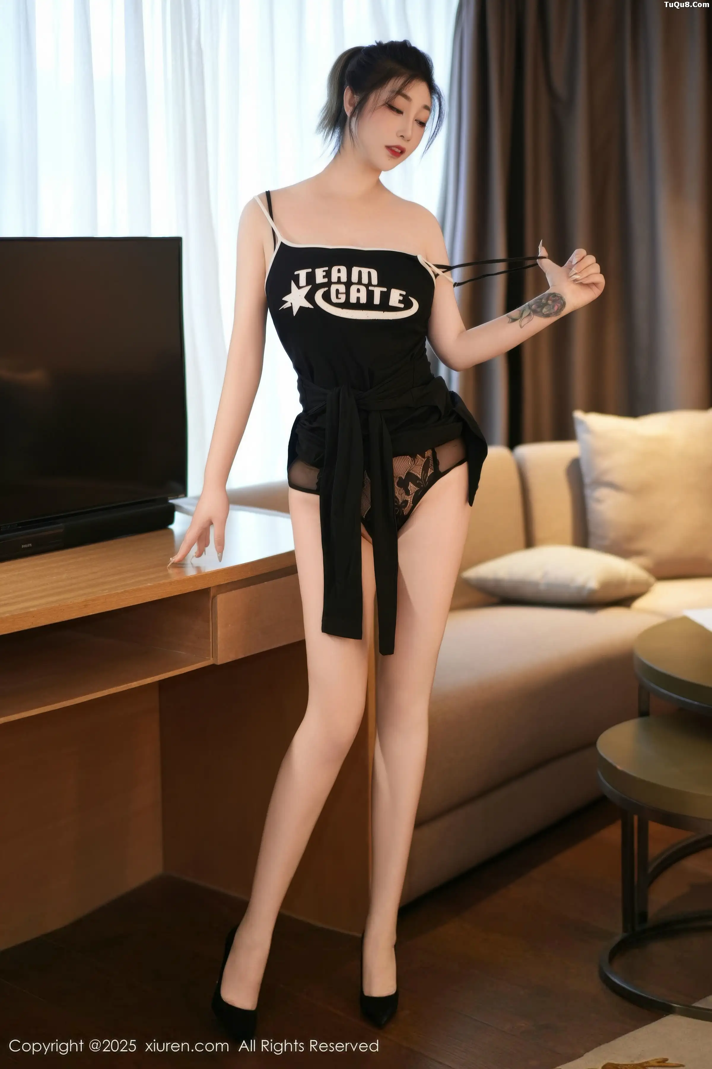 柠檬c_lemon 妲己_Toxic [XiuRen]高清写真图 2025.12.25 No.11156 妲己_Toxic 黑色情趣内衣第11张图片