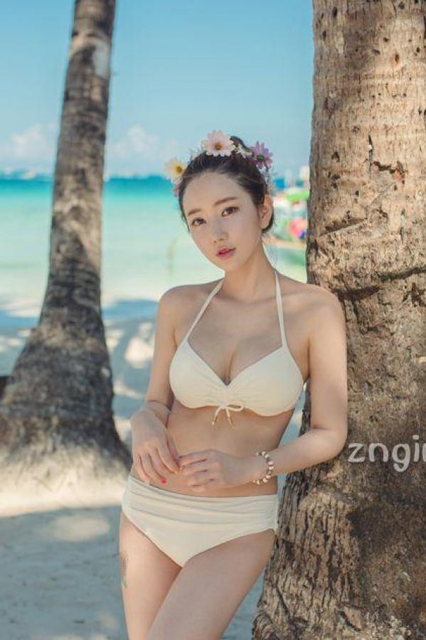 이연정 李妍静  李妍静- 2017年MayBeach比基尼系列七第127张图片