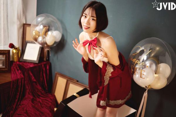 蒋昀晞   JVID模特Verna《我的礼物女友》性感私房写真，红领结诱惑大尺度，演绎绝美禁忌心动瞬间第9张图片