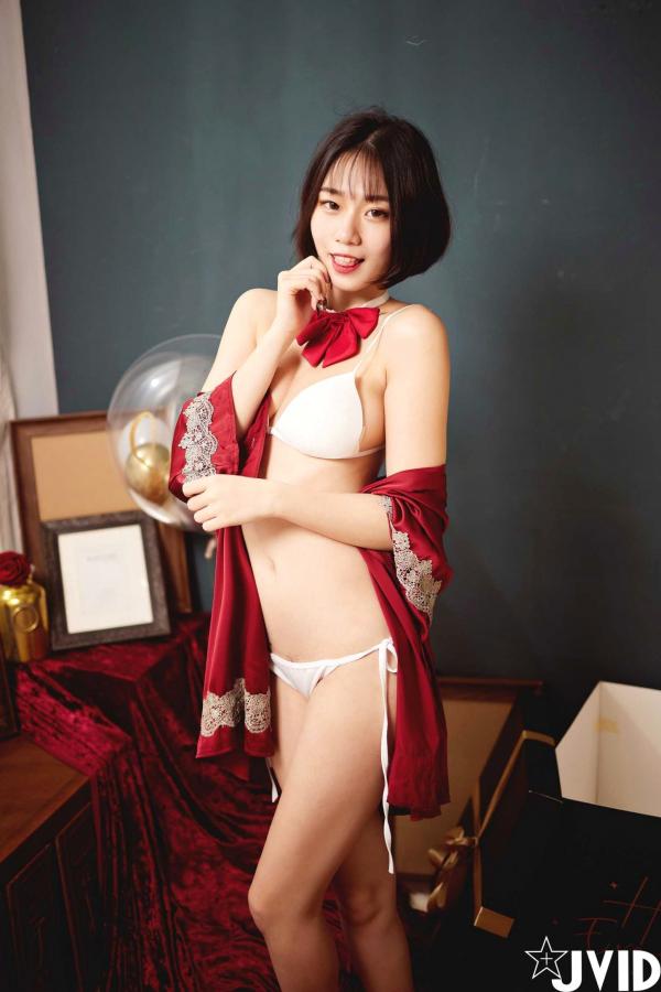 蒋昀晞   JVID模特Verna《我的礼物女友》性感私房写真，红领结诱惑大尺度，演绎绝美禁忌心动瞬间第15张图片