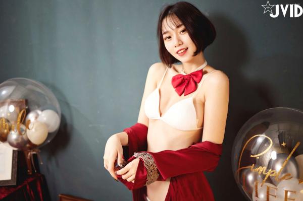 蒋昀晞   JVID模特Verna《我的礼物女友》性感私房写真，红领结诱惑大尺度，演绎绝美禁忌心动瞬间第17张图片