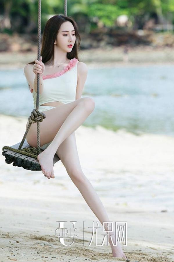 于思琪  于思琪最浪漫的事 沙滩连衣裙比基尼第25张图片