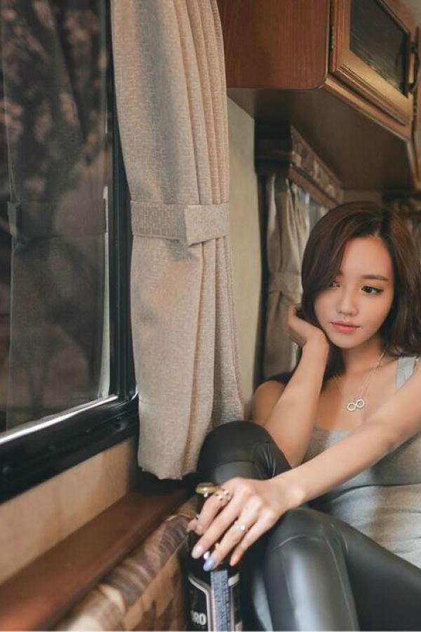 손윤주 孙允珠 孙允珠- 2014年高清黑丝诱惑福利写真第124张图片