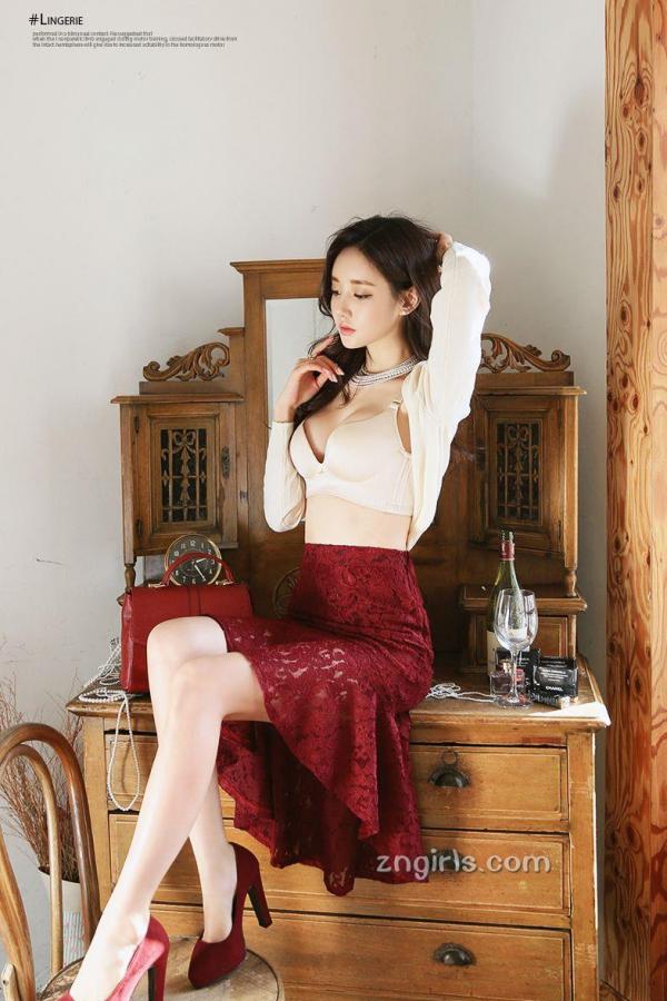 손윤주 孙允珠  韩国女神孙允珠 唯美系吊带内衣第146张图片