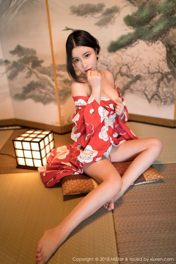 谢芷馨  谢芷馨北海道旅拍 红色和服妩媚娇艳第5张图片