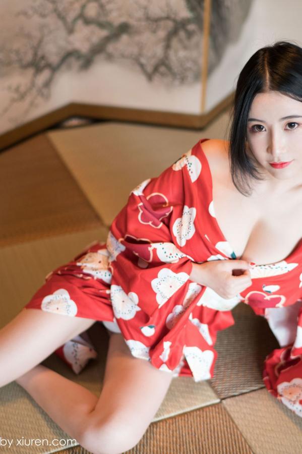 谢芷馨  谢芷馨北海道旅拍 红色和服妩媚娇艳第16张图片