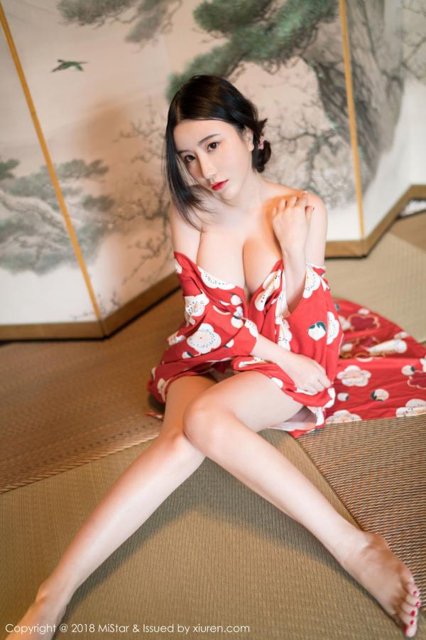 谢芷馨  谢芷馨北海道旅拍 红色和服妩媚娇艳第17张图片