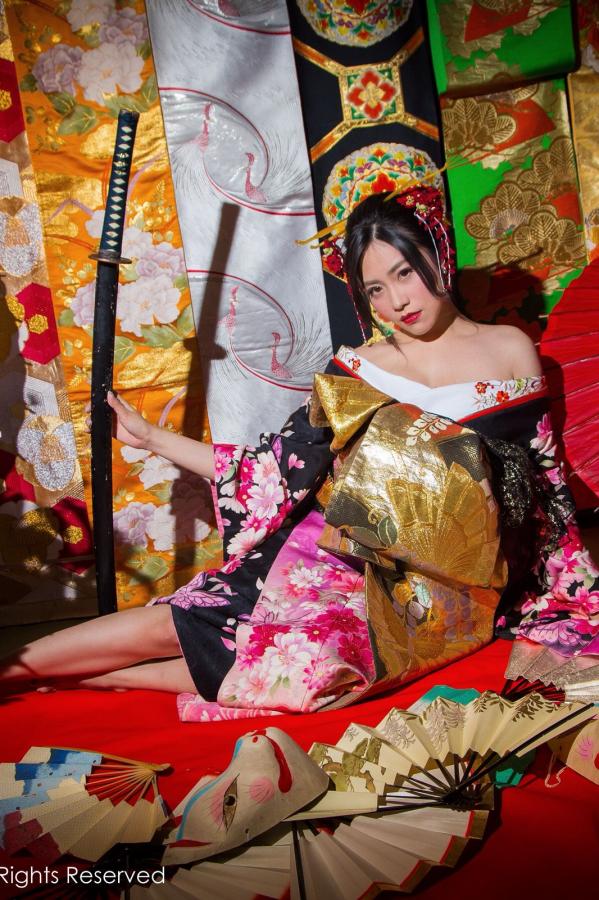 谢芷馨  日式花魁许诺Sabrina 和服女神性感妖娆第27张图片