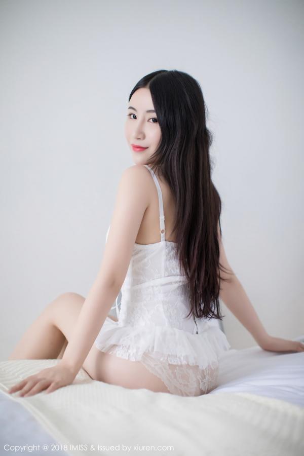谢芷馨  女神绯月樱-Cherry 蕾丝袜下性感美腿第10张图片