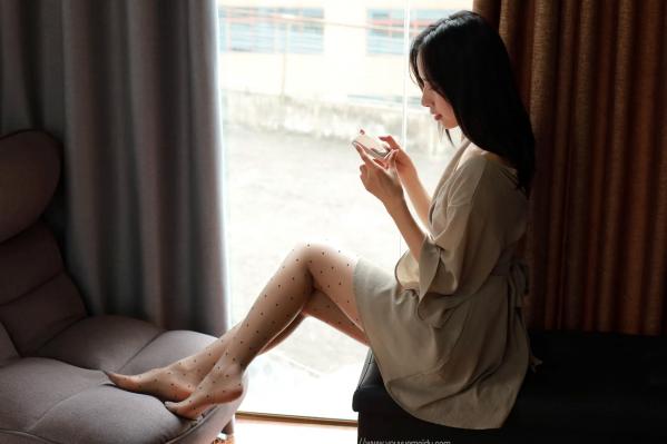 美子Yoki   IESS异思趣 美子《温柔波点》肉色丝袜美腿高跟鞋私房写真 [94P]第20张图片