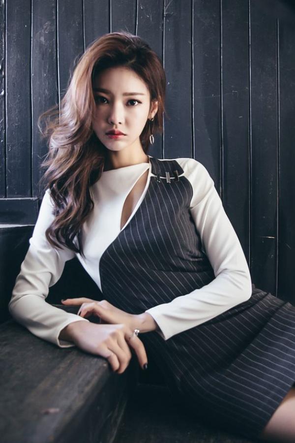 정윤 Jung Yoon  Jung Yoon- 2017年1月冷艳版高清写真第192张图片