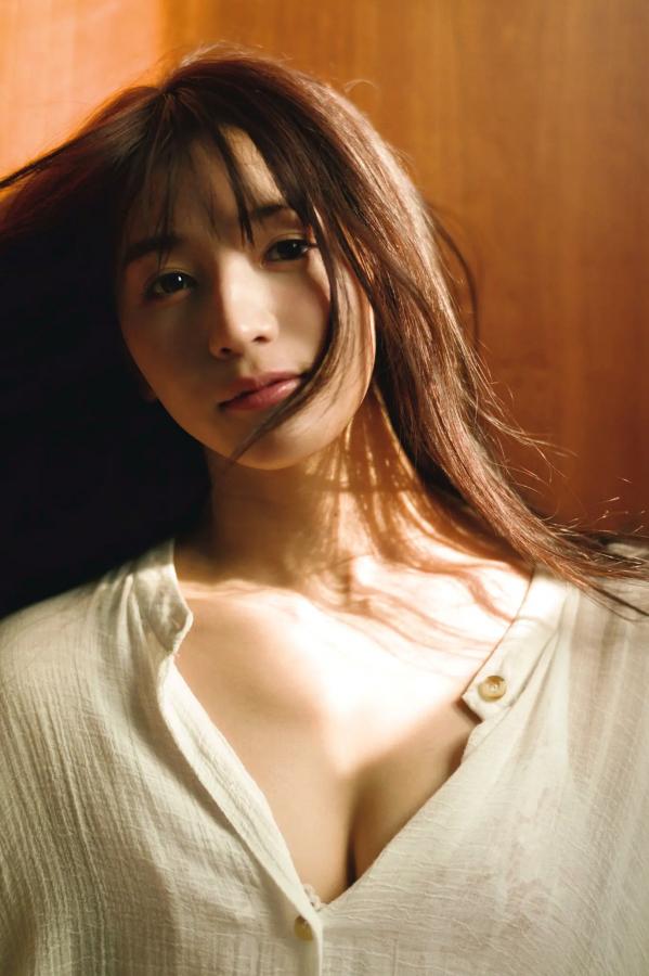 傳谷英里香 传谷英里香 傳谷英里香 - sol [132P] 日系清新性感比基尼写真 阳光薄纱私房女神第28张图片