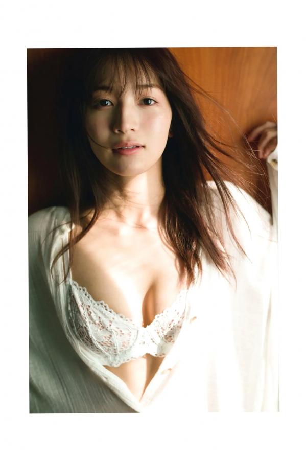 傳谷英里香 传谷英里香 傳谷英里香 - sol [132P] 日系清新性感比基尼写真 阳光薄纱私房女神第32张图片
