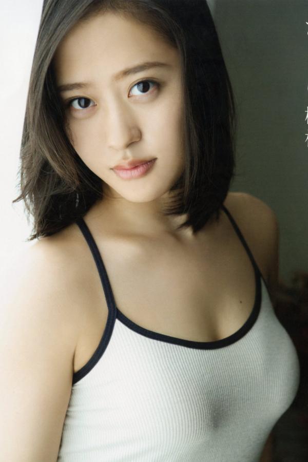 小田さくら 小田樱 小田樱 16岁美少女32岁的颜值第10张图片