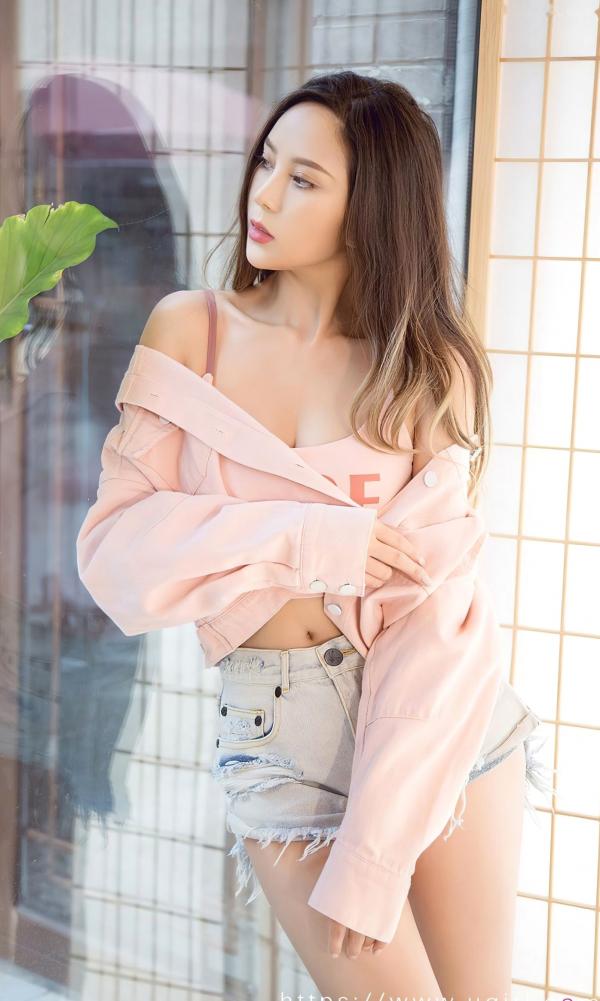龙儿   UGirlsApp尤果圈爱尤物-2715-龙儿-《忘不掉的柔情》-私房性感大胆美臀写真第16张图片