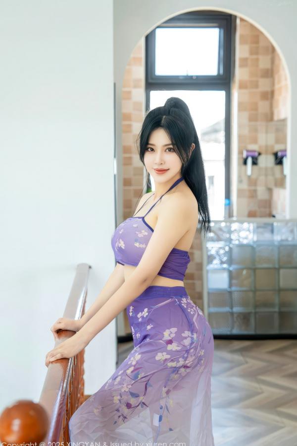 刘钰儿   XingYan星颜社-450 刘钰儿 轻透紫色肚兜短纱裙 卧室私房性感诱惑写真第1张图片