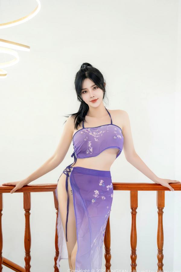 刘钰儿   XingYan星颜社-450 刘钰儿 轻透紫色肚兜短纱裙 卧室私房性感诱惑写真第35张图片