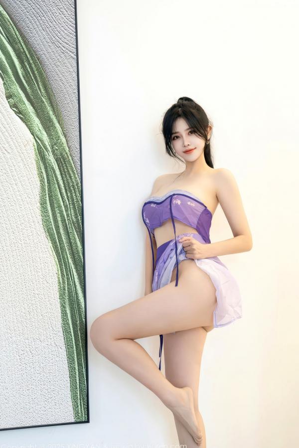 刘钰儿   XingYan星颜社-450 刘钰儿 轻透紫色肚兜短纱裙 卧室私房性感诱惑写真第45张图片