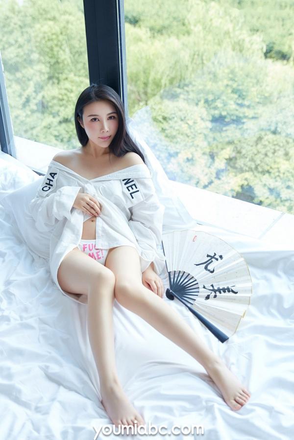 子怡   YouMi尤蜜：子怡《兔女郎密约》私房高清写真，黑丝高跟兔女郎制服诱惑，展现迷人修长美腿，尽显性感御姐魅力第8张图片