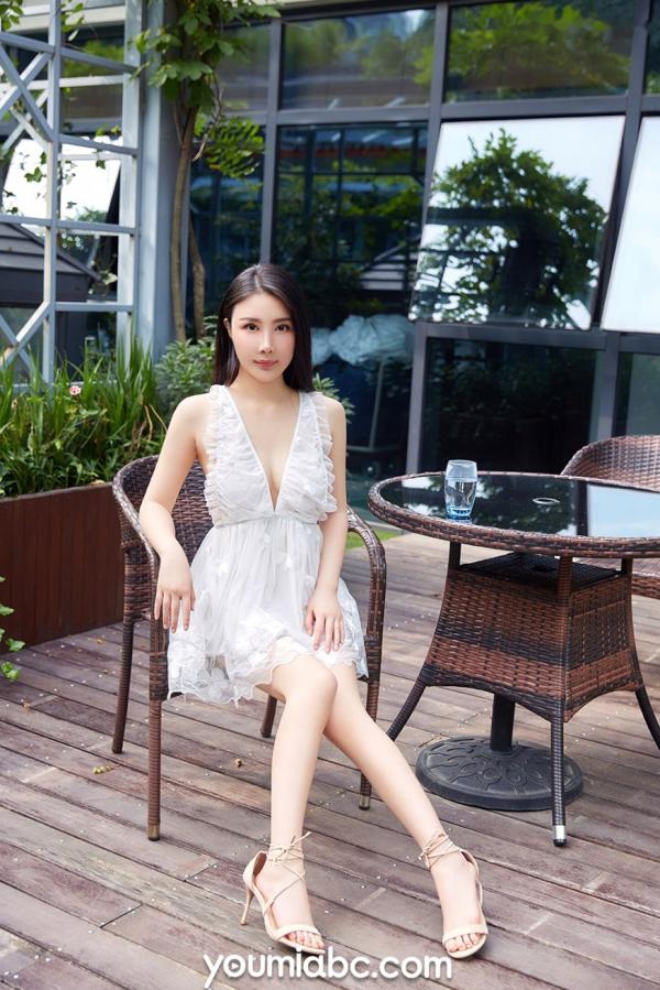 子怡   YouMi尤蜜-2019.07.17-子怡-《少妇の花房》性感私房照, 内衣黑丝诱惑, 户外花园风情唯美写真第3张图片