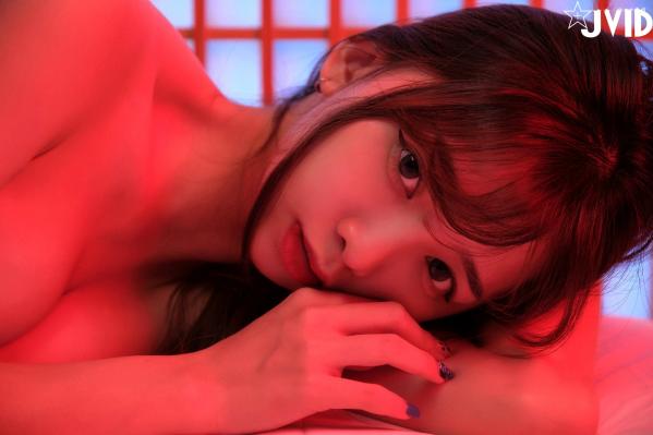 傲娇小辣椒 Zaza  JVID-ZAZA-S级私房写真-迷幻红光下的蕾丝诱惑-近距离镜头捕捉可爱又坏的迷人瞬间第34张图片