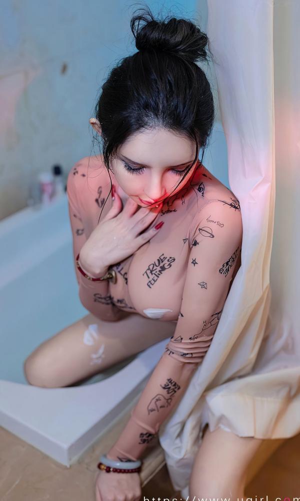 周闻 球球  UGirlsApp尤果圈爱尤物-2580-球球《性感方程式》：浴室涂鸦紧身衣极致诱惑写真第9张图片