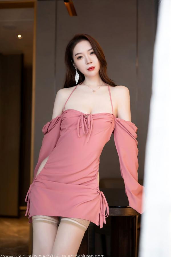梦心玥   XiaoYu语画界-879-梦心玥-酒店私房-黑色比基尼配黑丝-高冷御姐-无圣光大尺度第1张图片