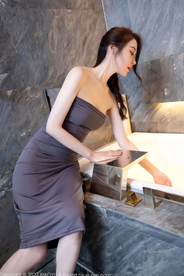 梦心玥   XiaoYu语画界-梦心玥：浴室紫色抹胸长裙湿身诱惑，性感私房大尺度写真，展现优雅御姐迷人曲线第33张图片