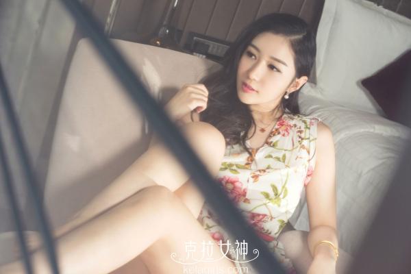高子琁   KelaGirls克拉女神高子琁《春光乍泄》：室内私房写真，白皙美肌极致诱惑尽显柔美曲线第5张图片