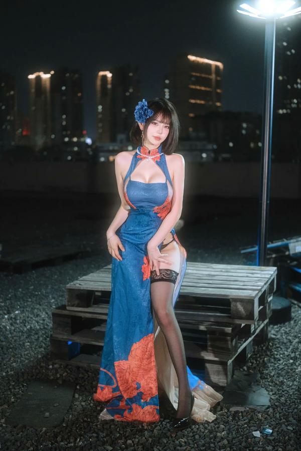 陈逸婕   Tina很妖孽呀 碧蓝航线建武cosplay 极品改良旗袍夜景大尺度私房照 [39P]第2张图片