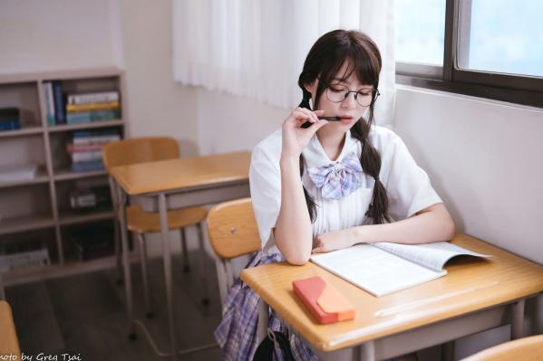 何洛沂   Ashley - 清新校园校服制服风格写真 [115P]第21张图片