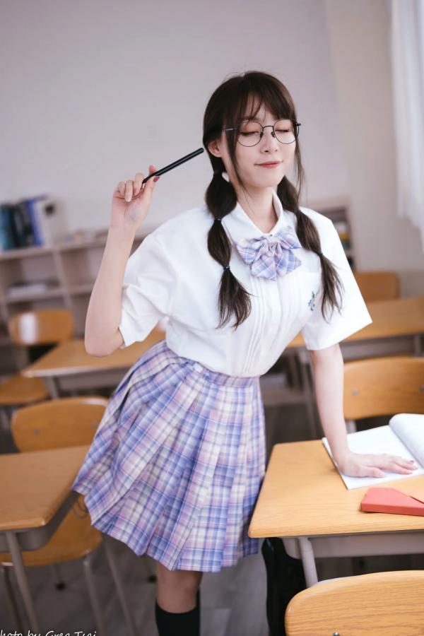 何洛沂   Ashley - 清新校园校服制服风格写真 [115P]第38张图片