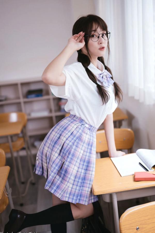 何洛沂   Ashley - 清新校园校服制服风格写真 [115P]第42张图片