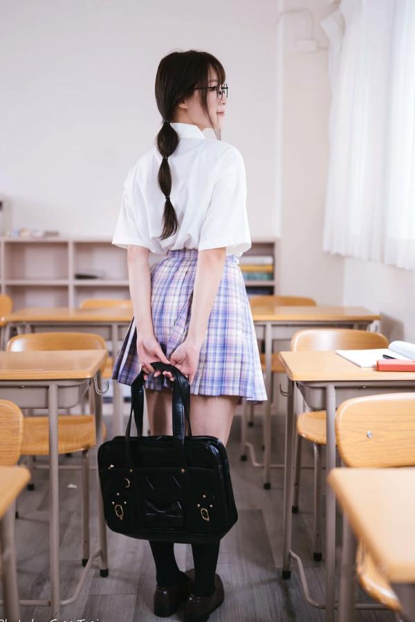 何洛沂   Ashley - 清新校园校服制服风格写真 [115P]第65张图片