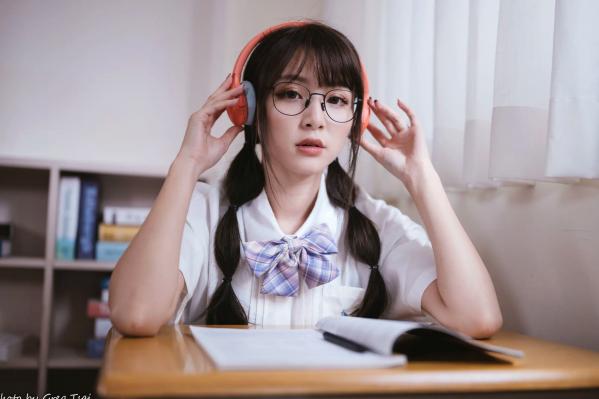 何洛沂   Ashley - 清新校园校服制服风格写真 [115P]第81张图片