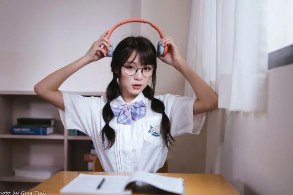 何洛沂   Ashley - 清新校园校服制服风格写真 [115P]第84张图片