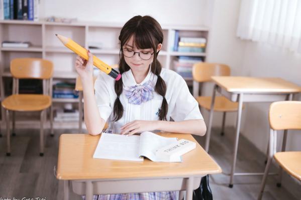 何洛沂   Ashley - 清新校园校服制服风格写真 [115P]第92张图片