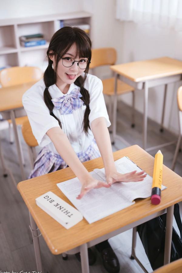 何洛沂   Ashley - 清新校园校服制服风格写真 [115P]第106张图片