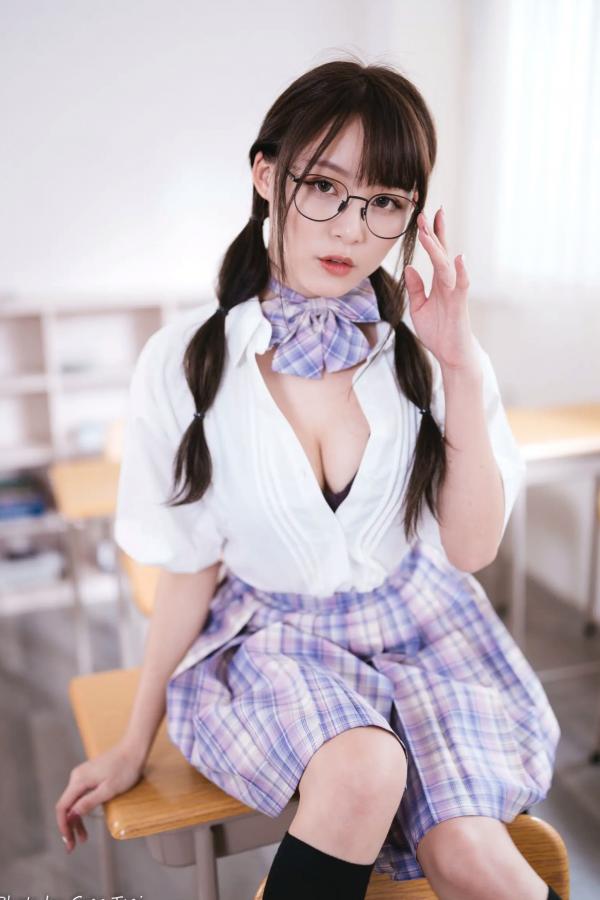 何洛沂   Ashley - 清新校园校服制服风格写真 [115P]第110张图片