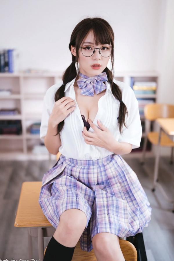 何洛沂   Ashley - 清新校园校服制服风格写真 [115P]第112张图片